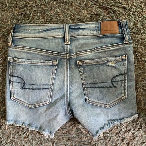 EXCELLENT DISTRESSED CONDITION WOMEN’S SIZE 2 AMERICAN EAGLE MIDI SHORTS W/ LACE - Picture 6 of 9